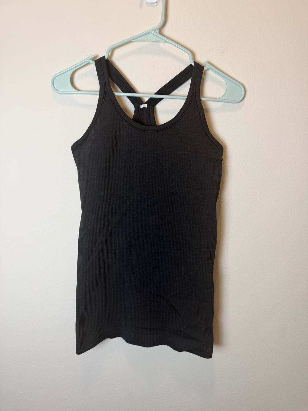 Lululemon Tank Top Size 4 Black Ribbed Racerback Athletic